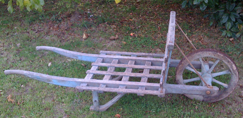 ANTIQUE FRENCH WHEELBARROW
